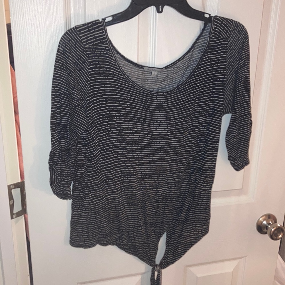 Charlotte Russe Cute Tie in the Front Top Size S
